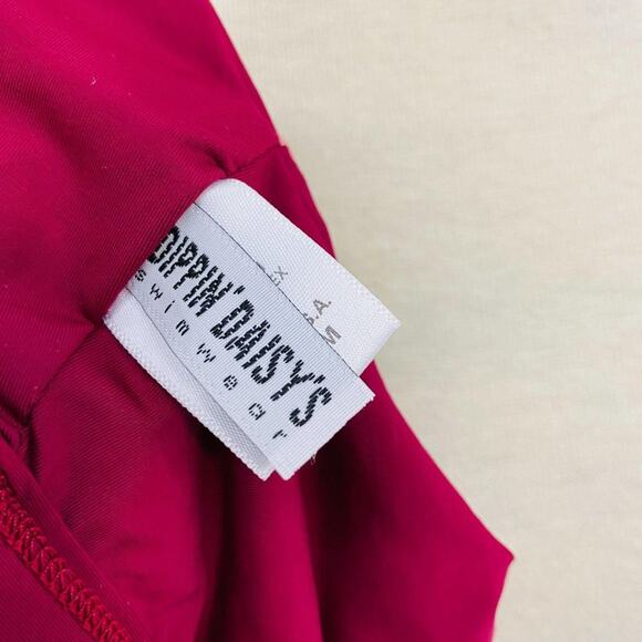 Dippin' Daisy's Sporty Swim Top Burgundy Womens Medium - Picture 7 of 9